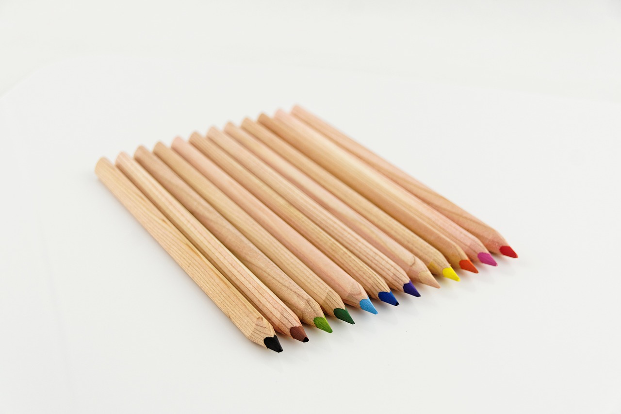 colored pencils colour pencils colorful free photo