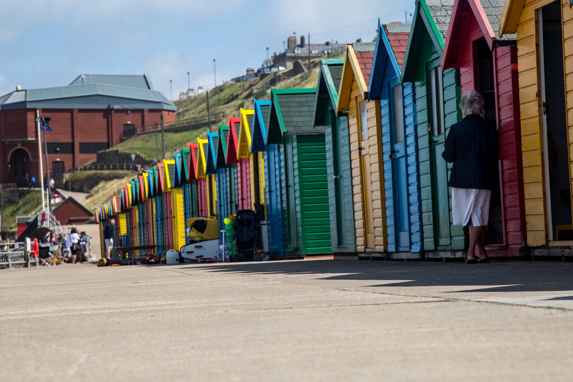 beach hut whitby free photo