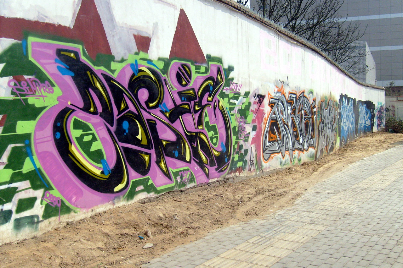graffiti drawing art free photo