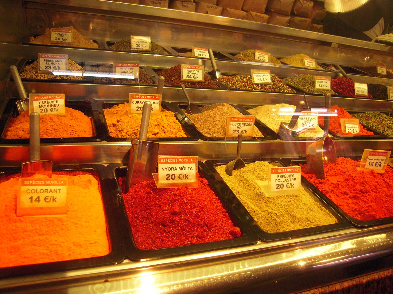 colors spices market free photo