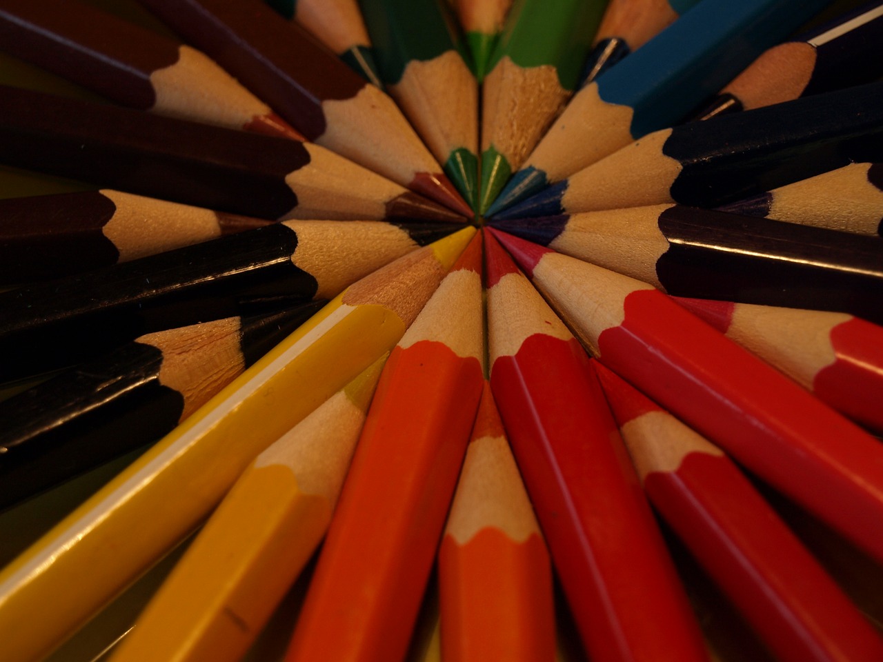 colors crayons colorful free photo