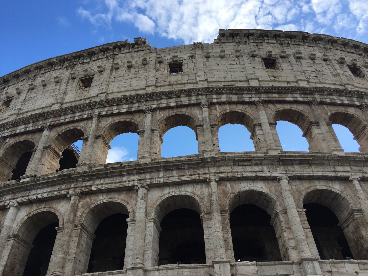 colosseum italia trip free photo