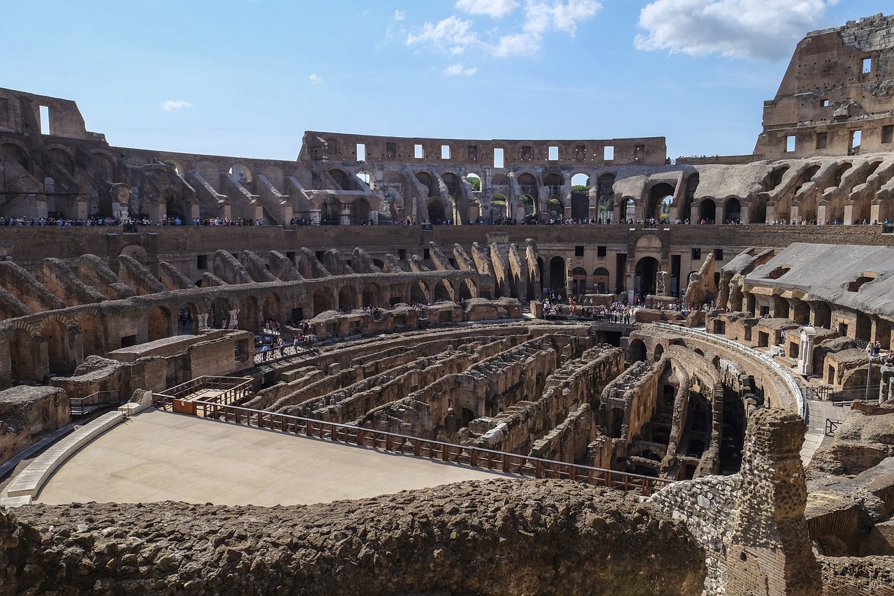 colosseum ancient rome gladiators free photo