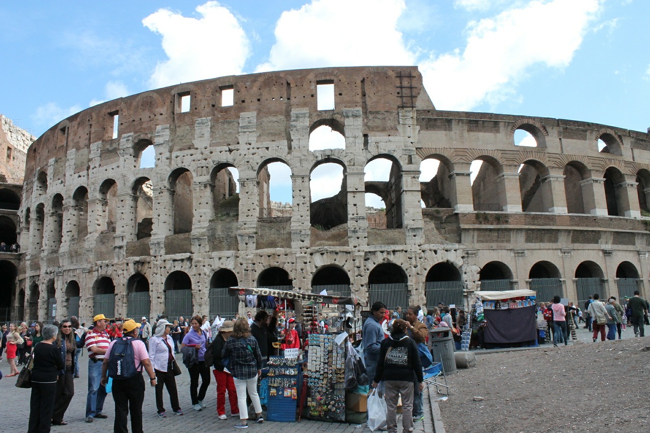 colosseum rome italy free photo