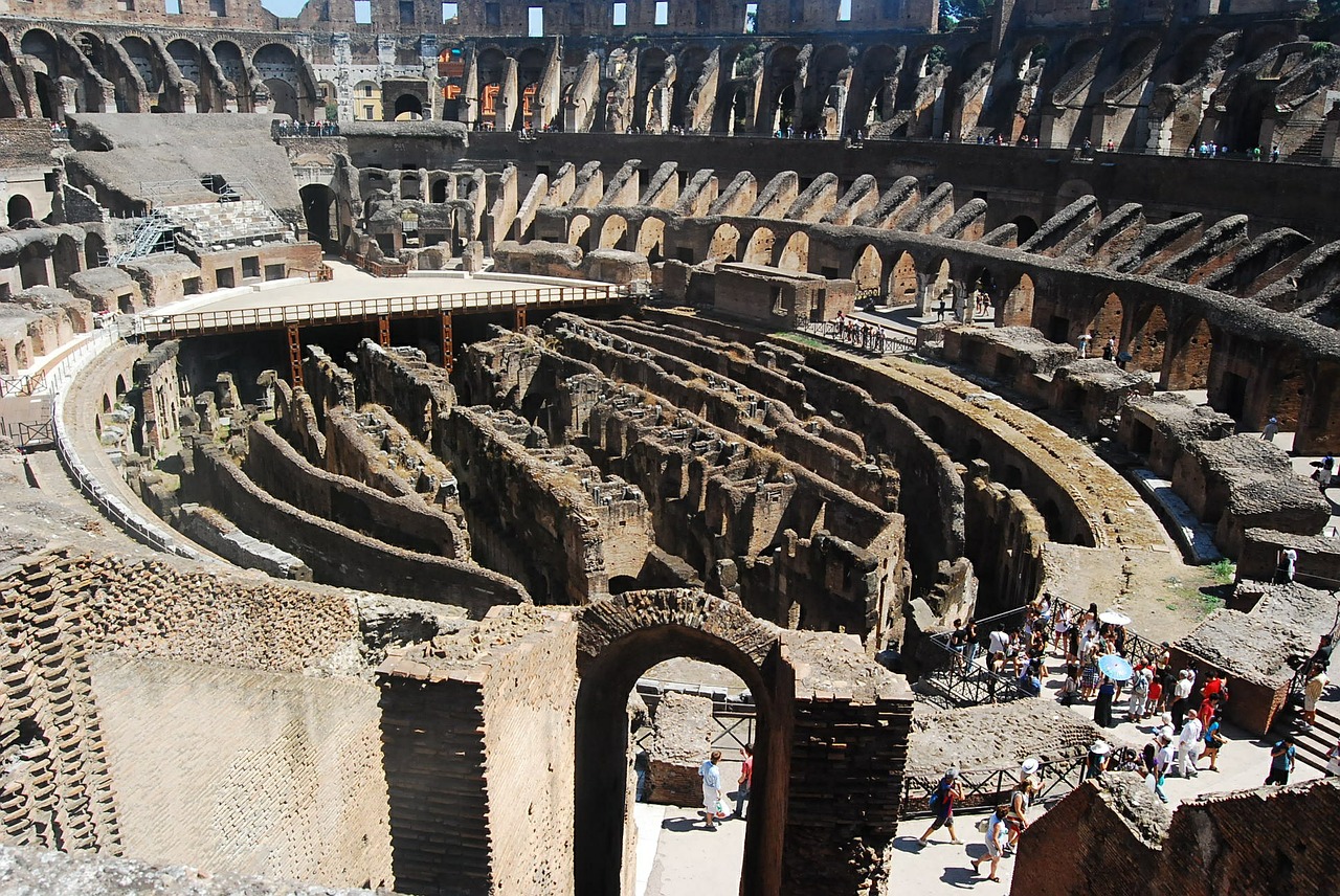 colosseum rome travel free photo