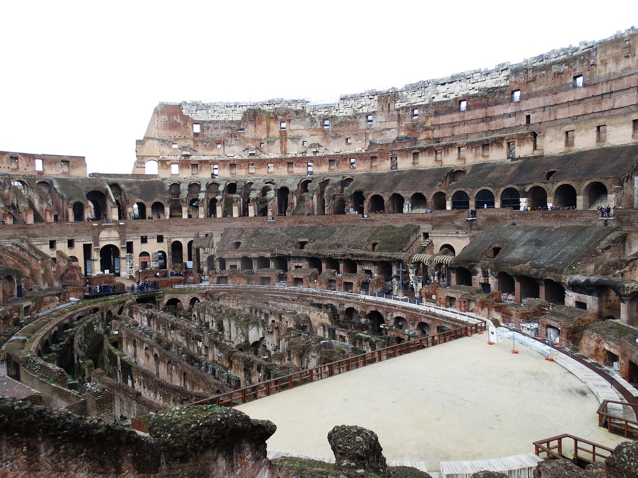 colosseum italia rome free photo