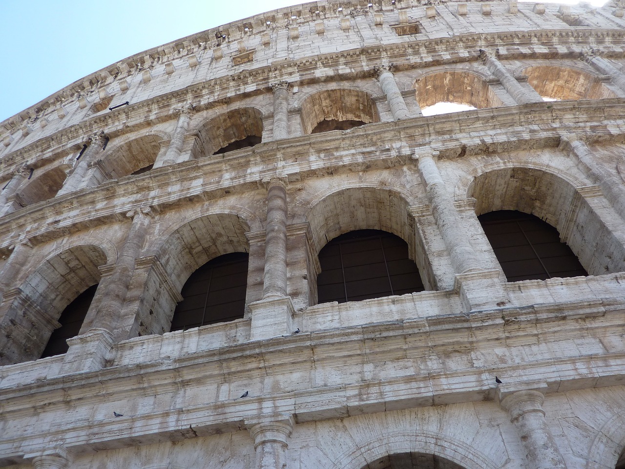 colosseum rome landmark free photo