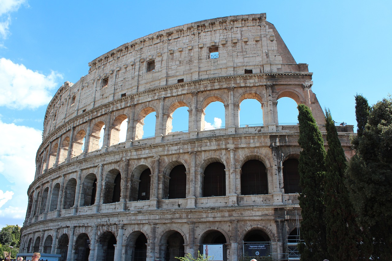 colosseum rome buildings free photo