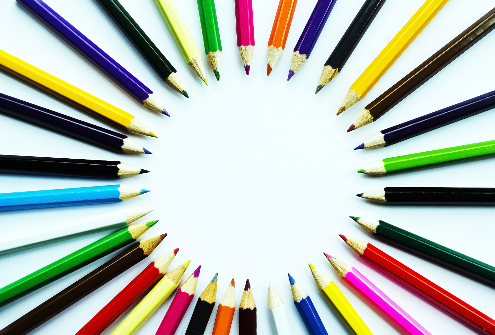 Цветные карандаши на английском