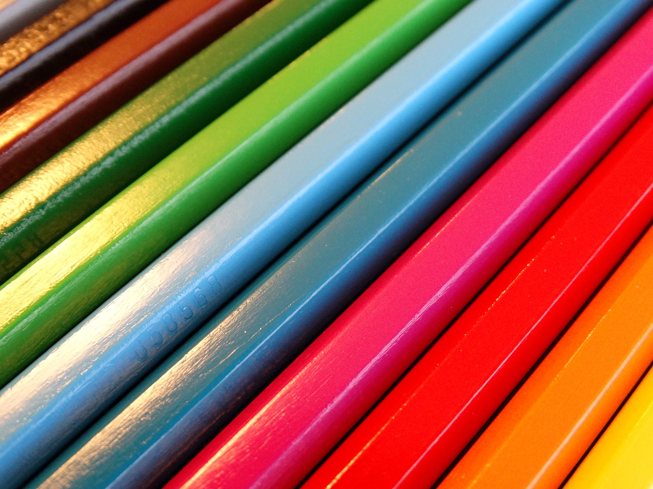 colour pencils color colorful free photo