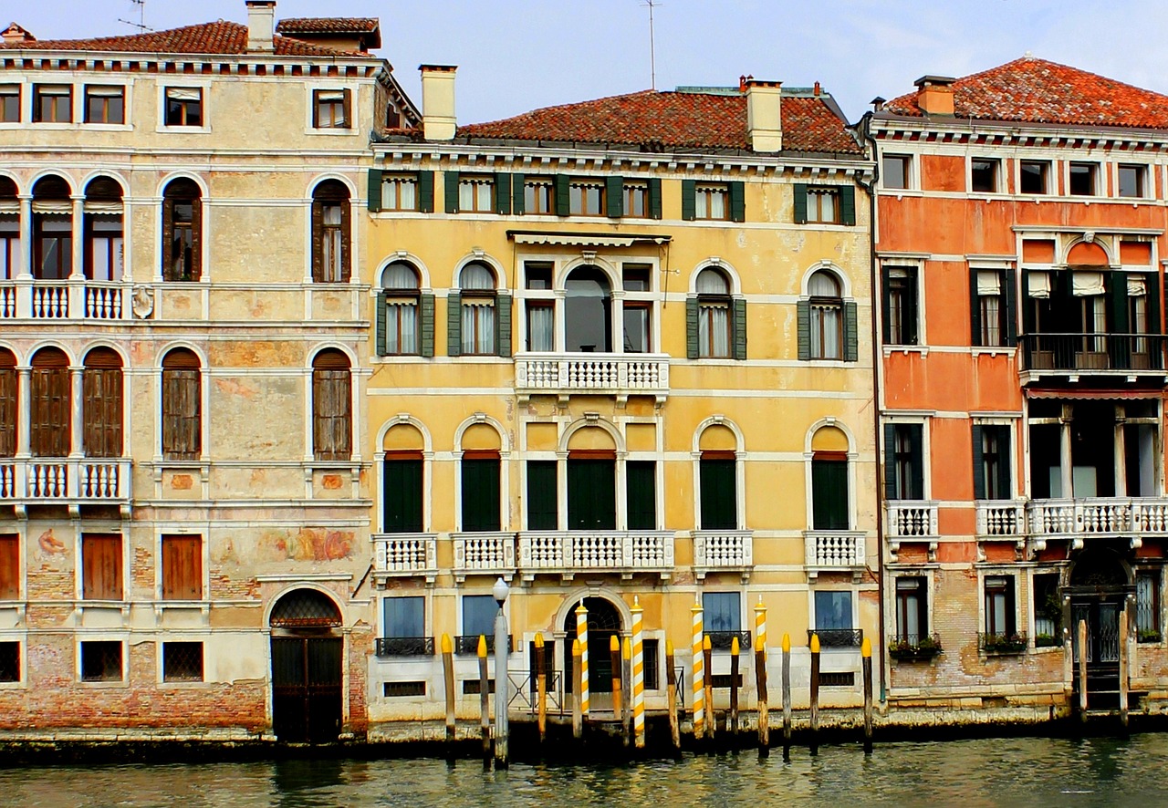 colourful houses grand canal free photo