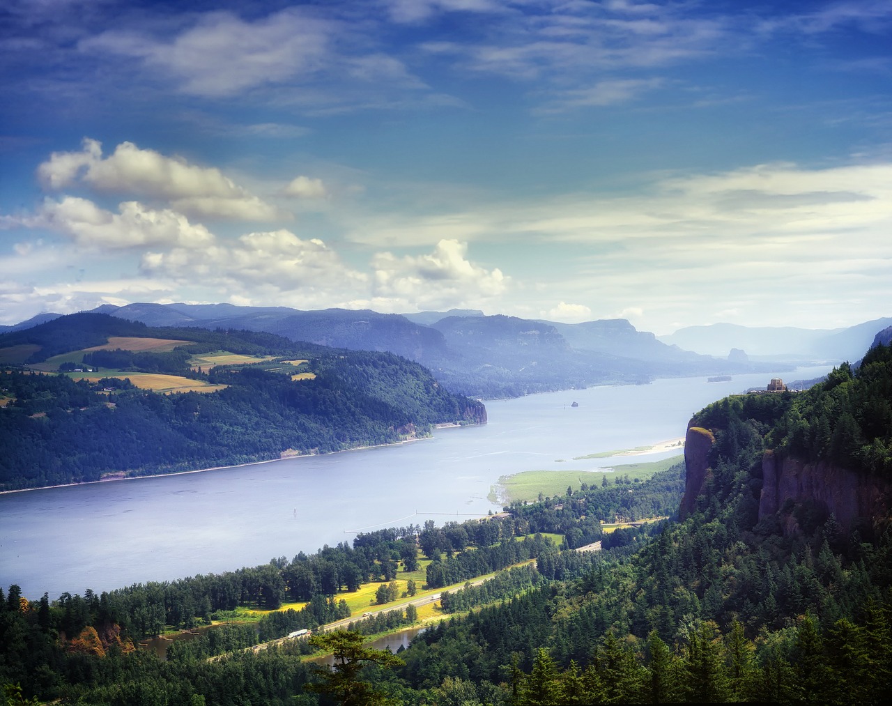 columbia river water shoreline free photo