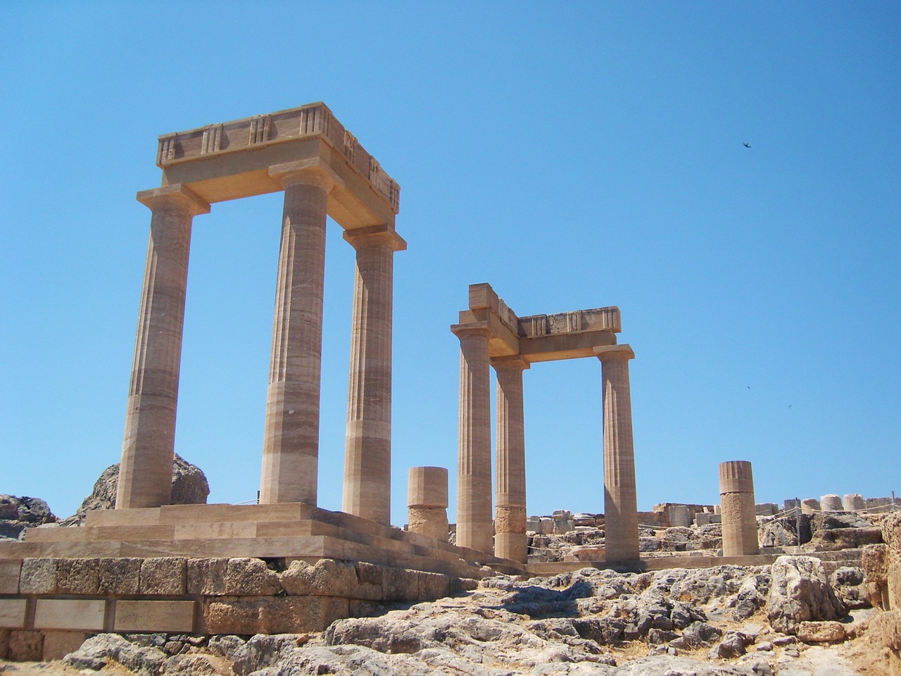 column ruins greek columns free photo