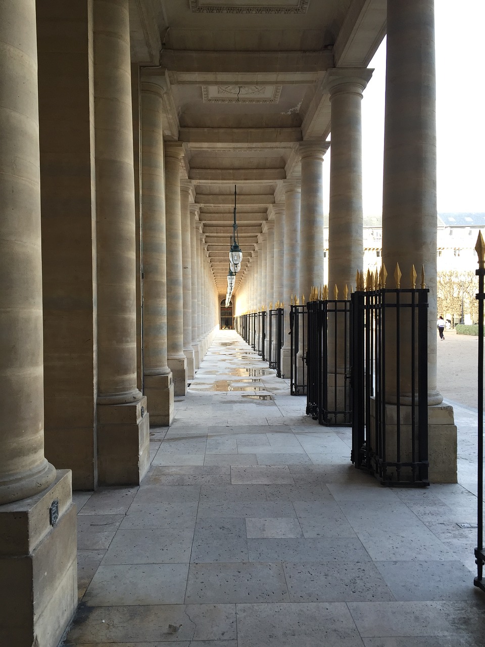 column  architecture  bedrock free photo