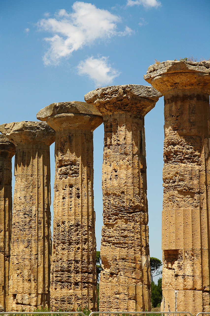 column selinunte sicily free photo