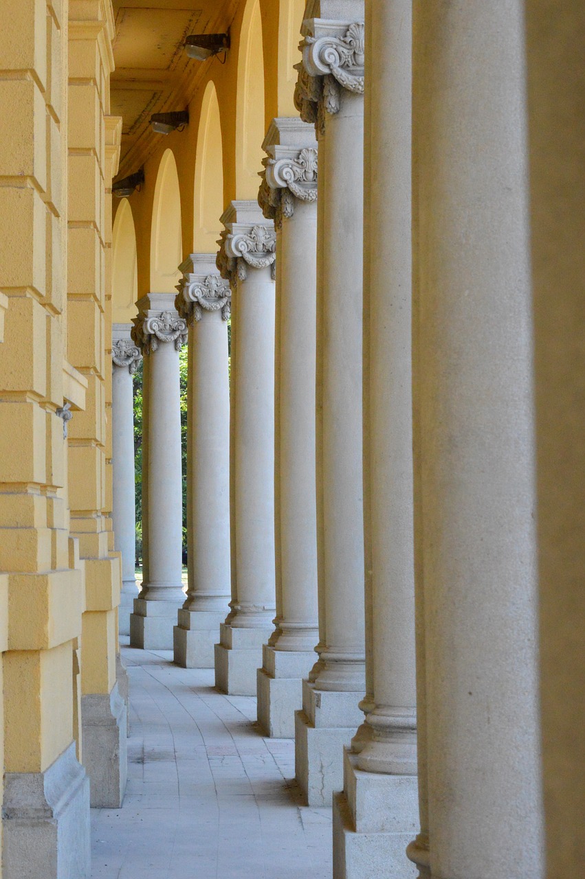 column szecseny thermal bath budapest free photo