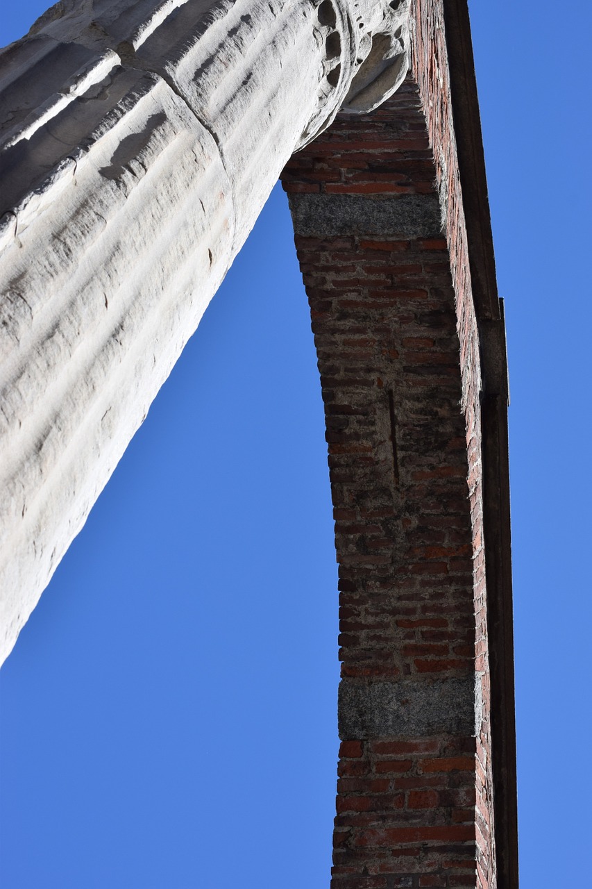 columns romanesque arc free photo