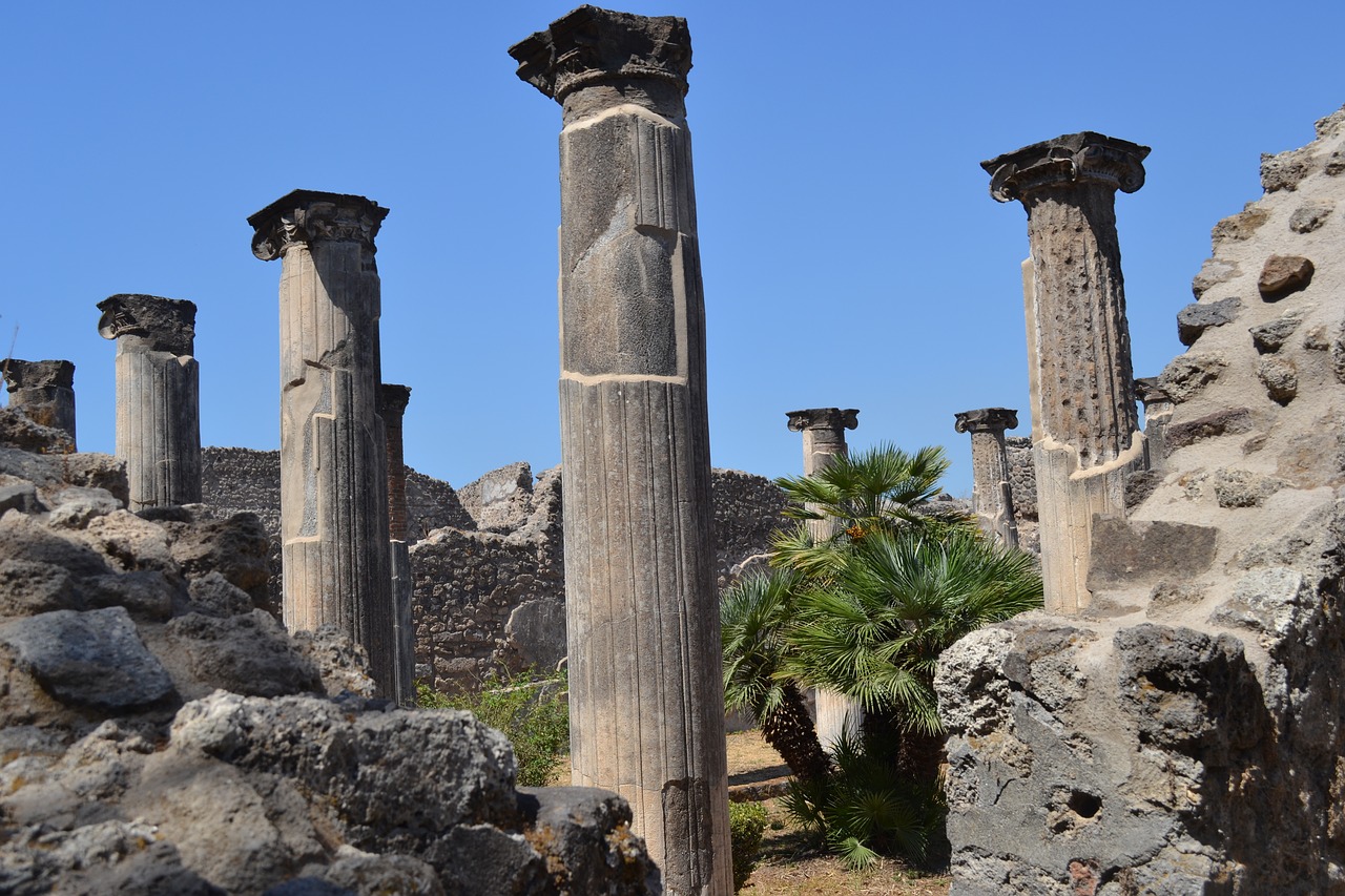 columns italy archaeology free photo