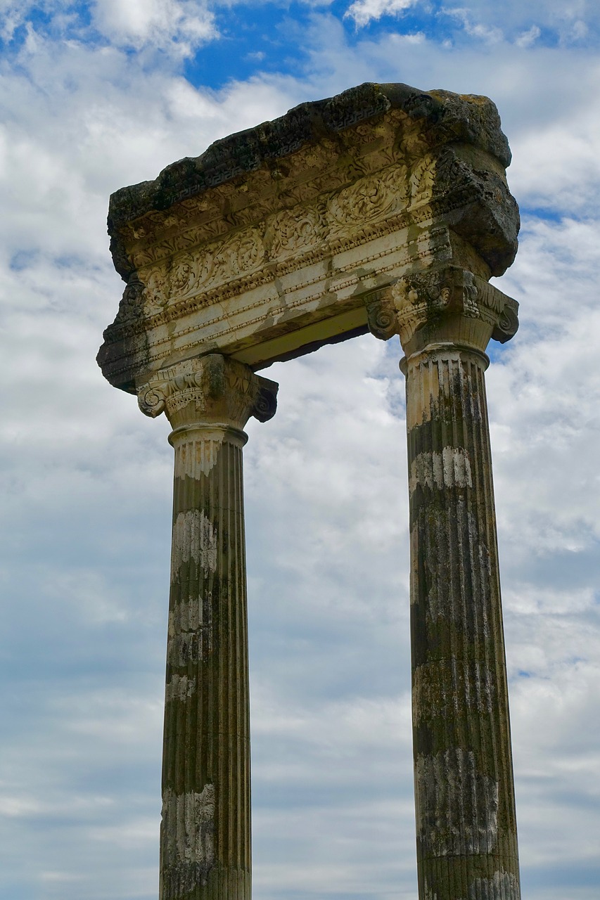 columns  roman  architecture free photo