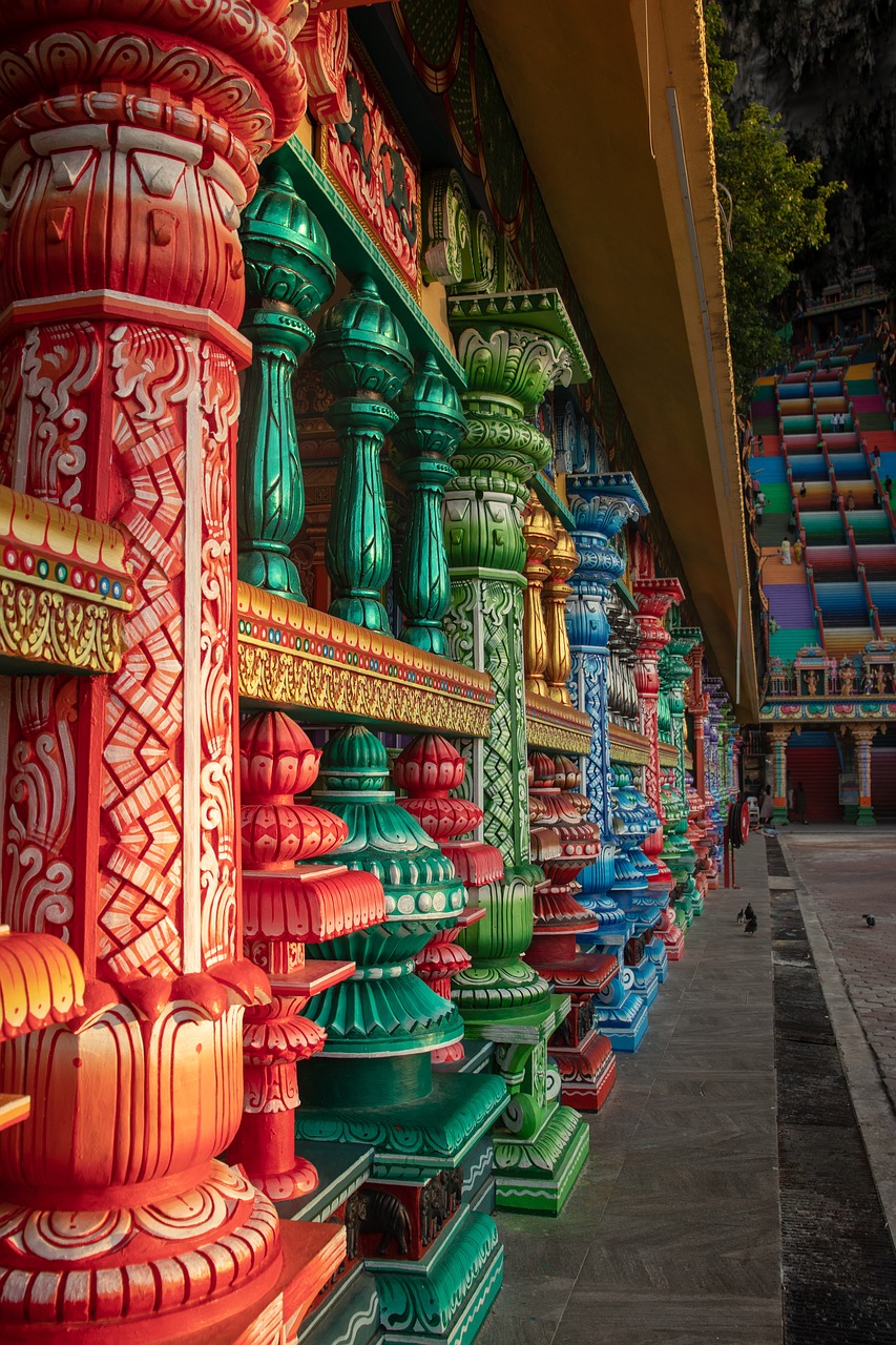 columns  colourful  colour free photo