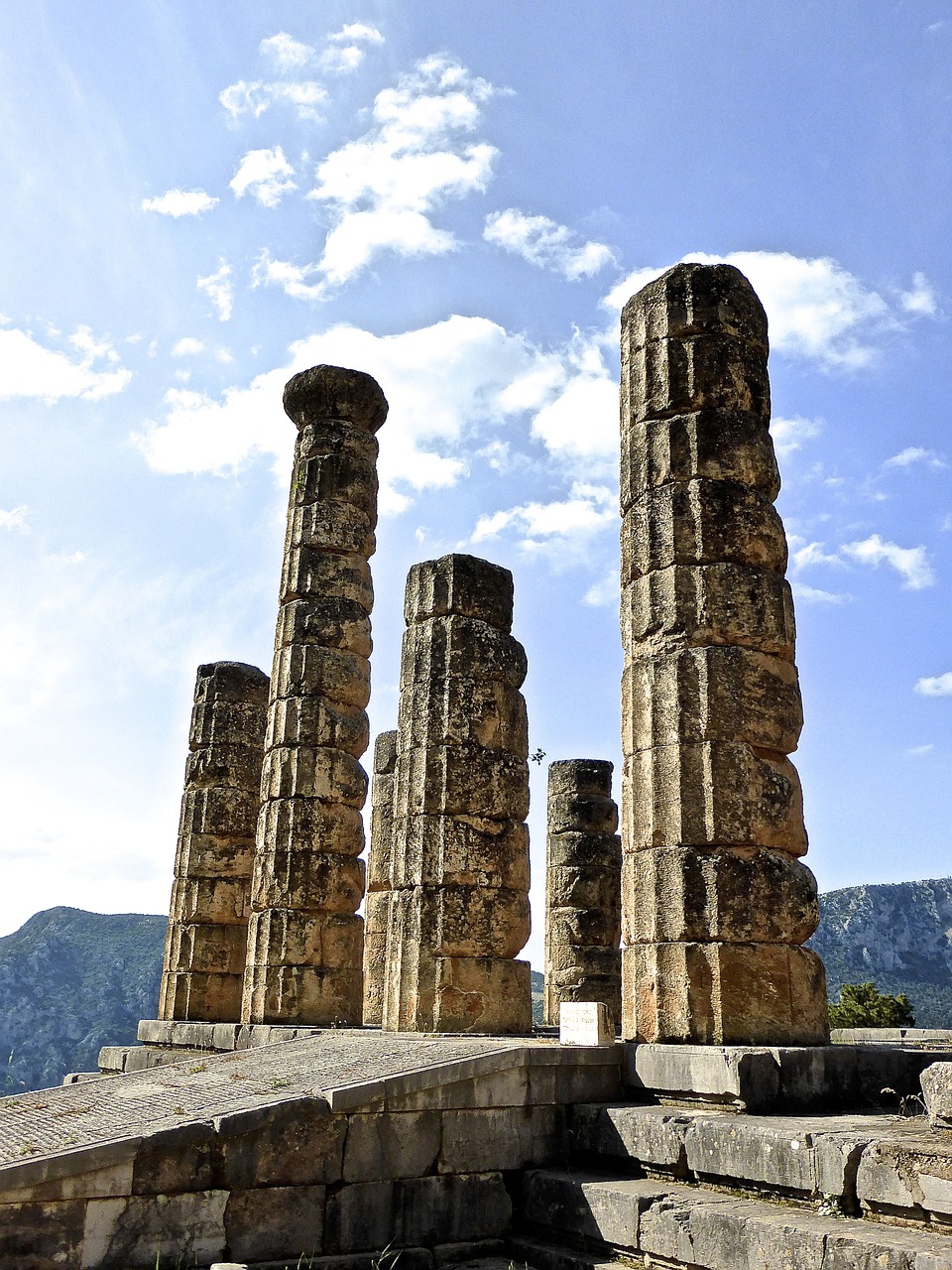 columns delphi ruins free photo