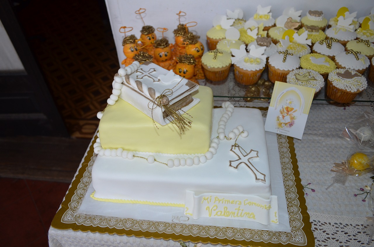 communion cake cupcake white and yellow free photo