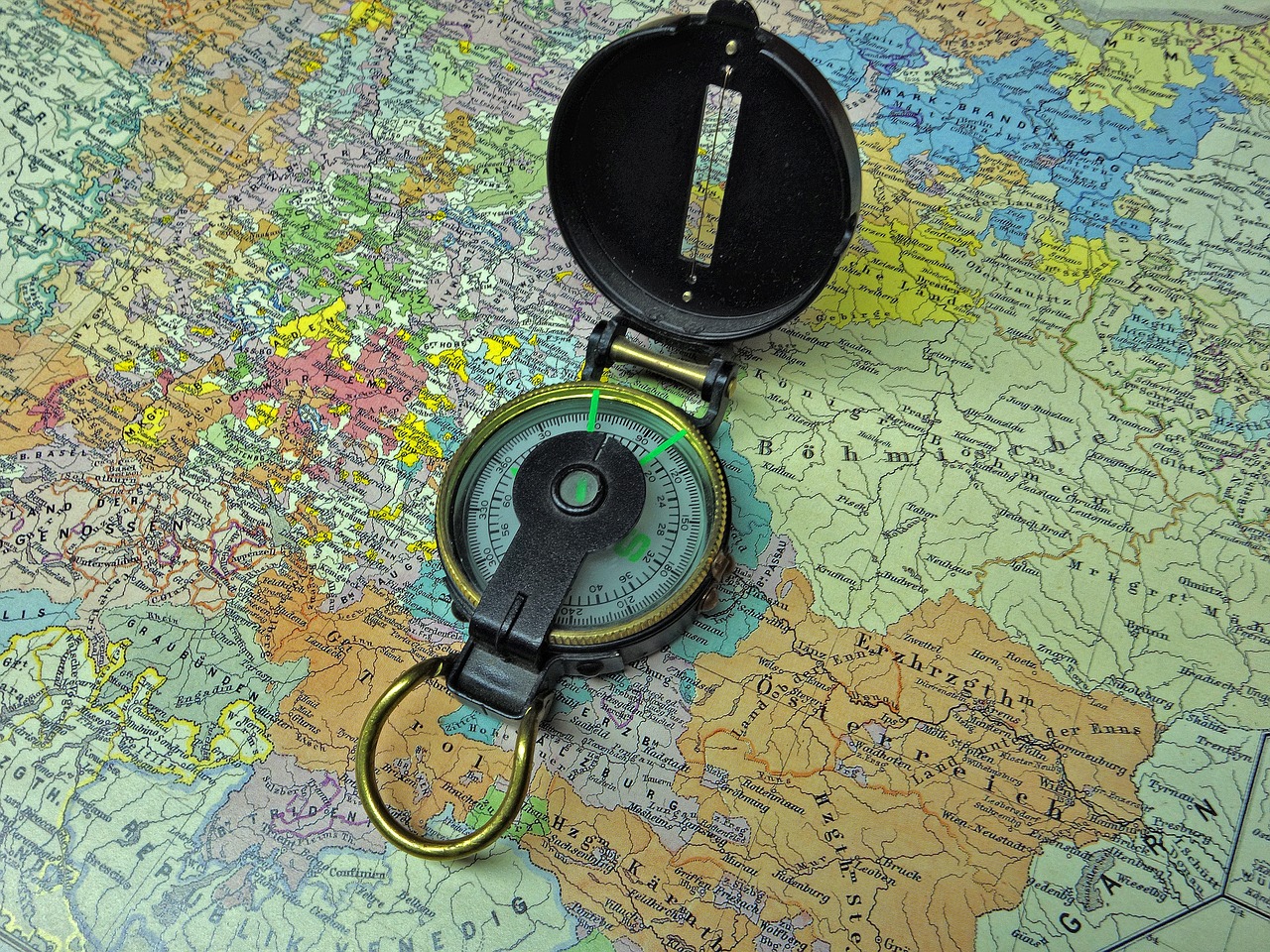 compass  map  navigation free photo