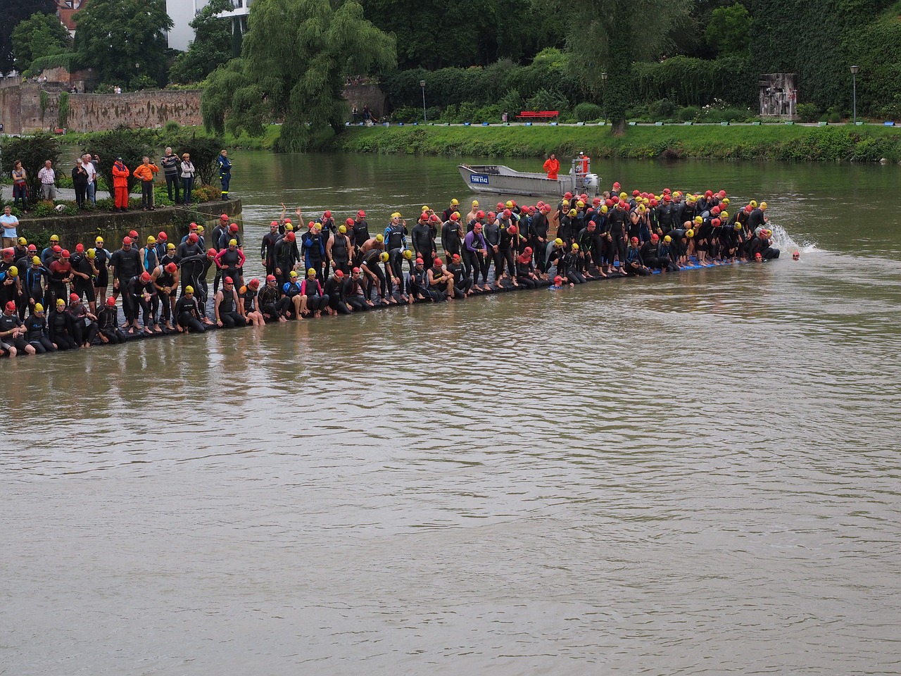 competition start swim free photo