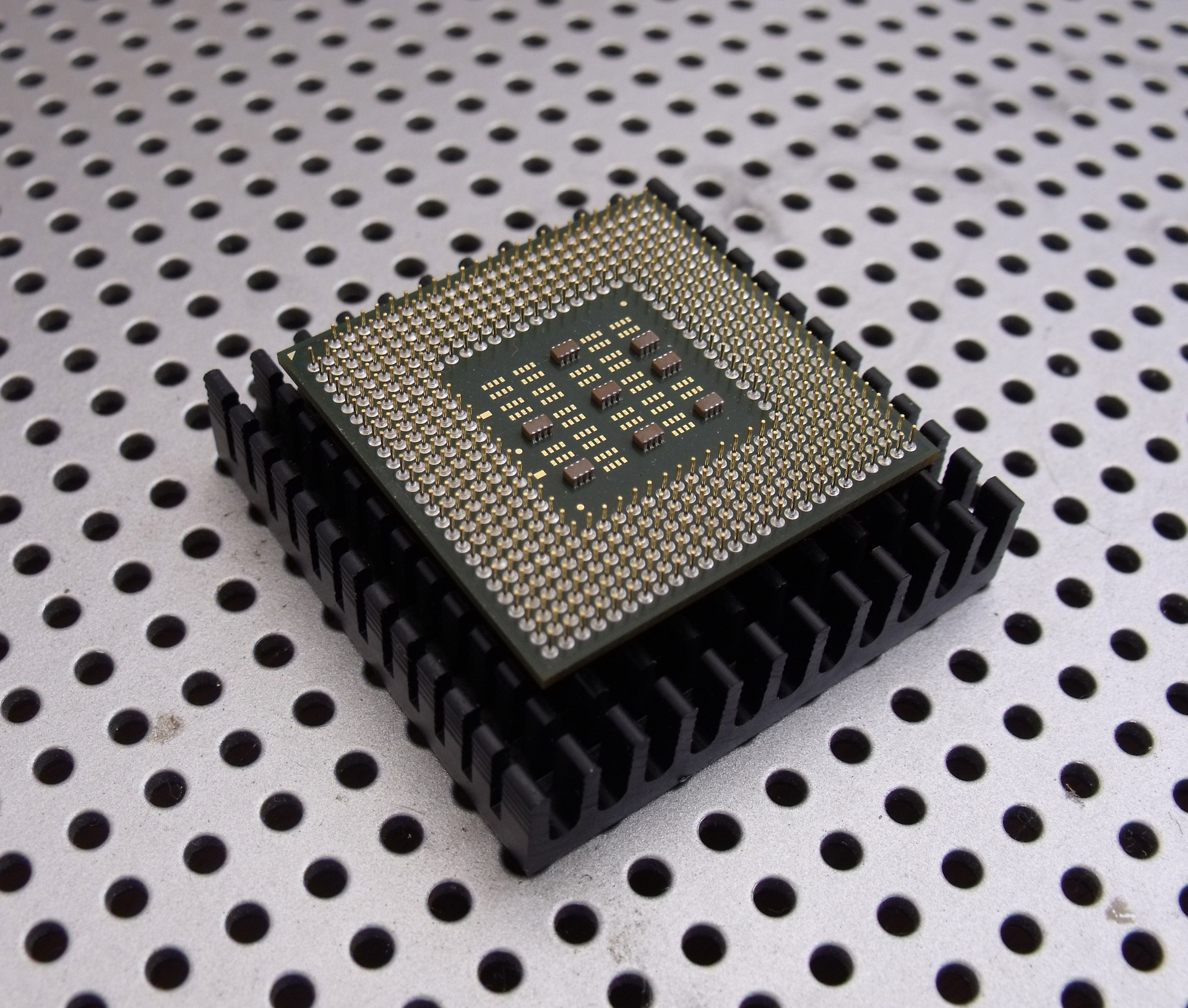 micro chip computer free photo