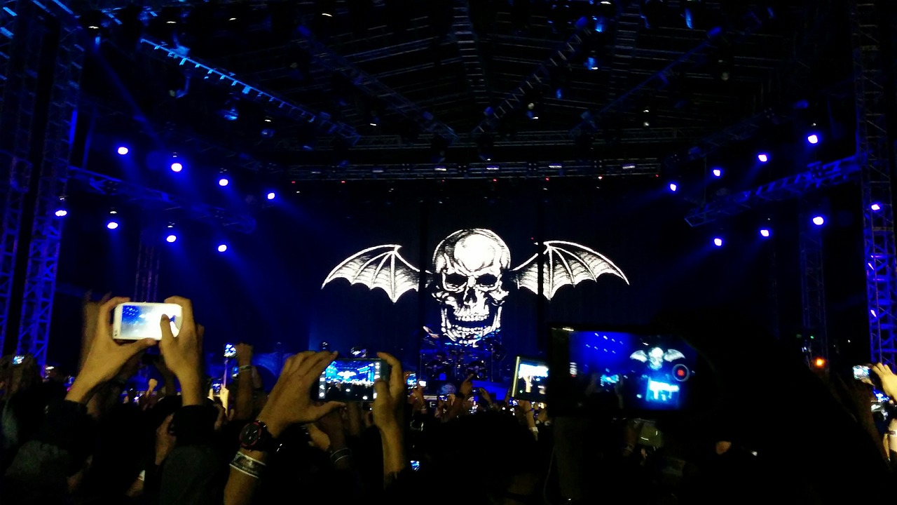 concert avenged sevenfold crowd free photo