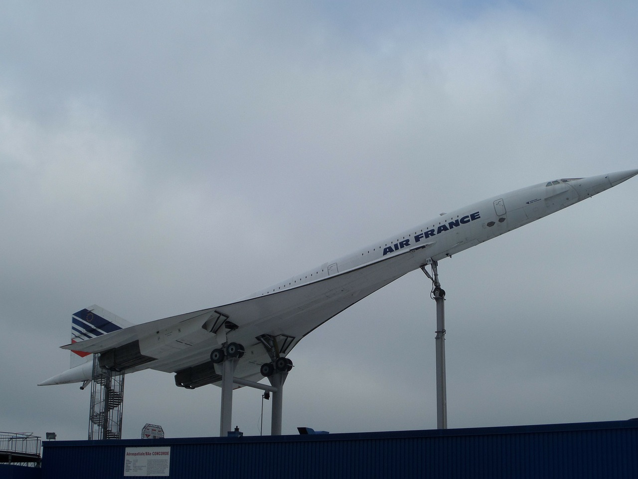concorde aircraft supersonic fighter free photo