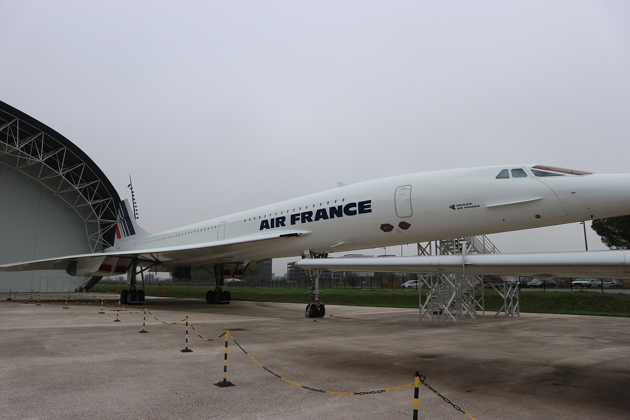 concorde  supersonic  passenger plane free photo