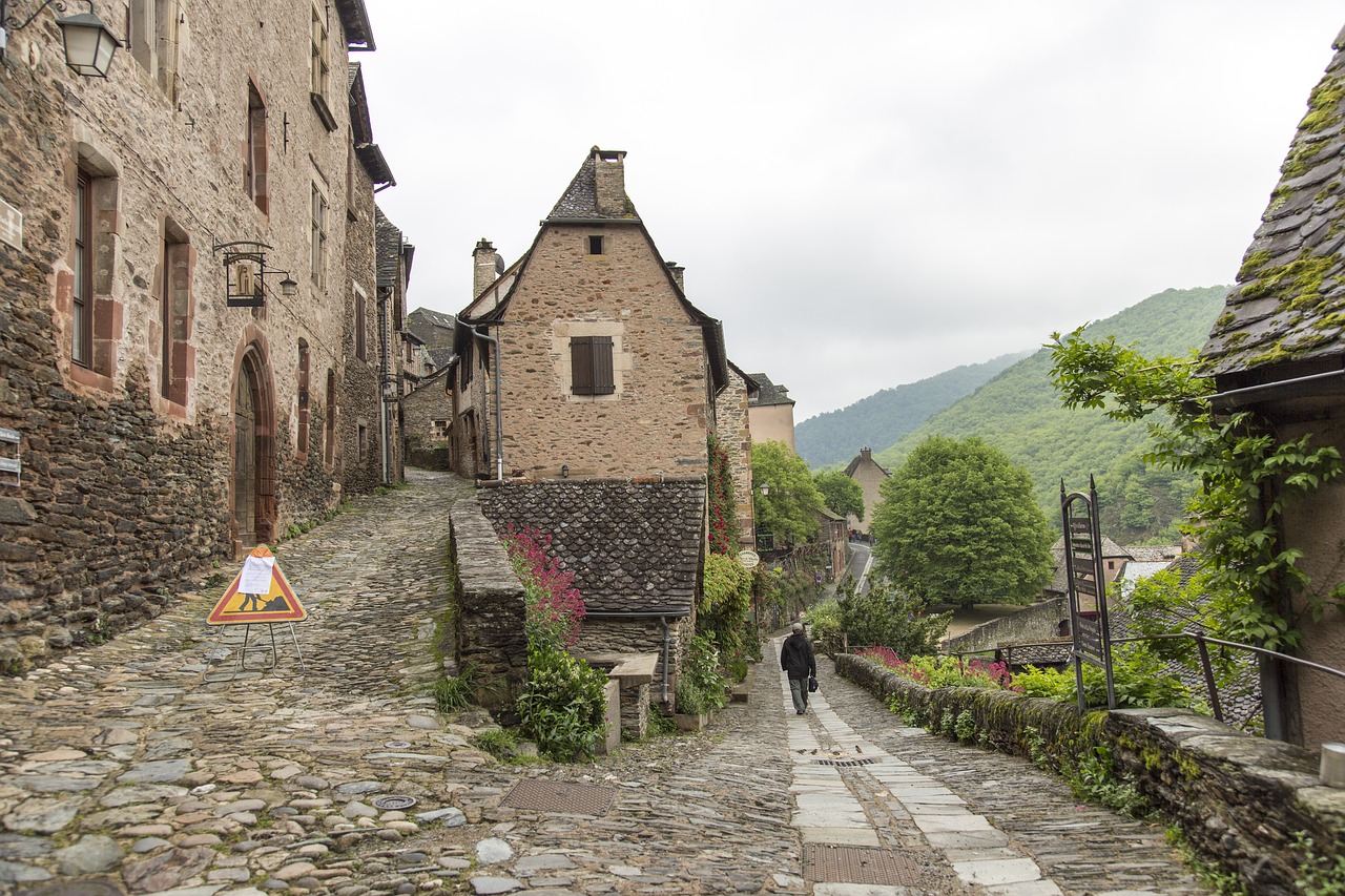 conques  pilgrims  street free photo