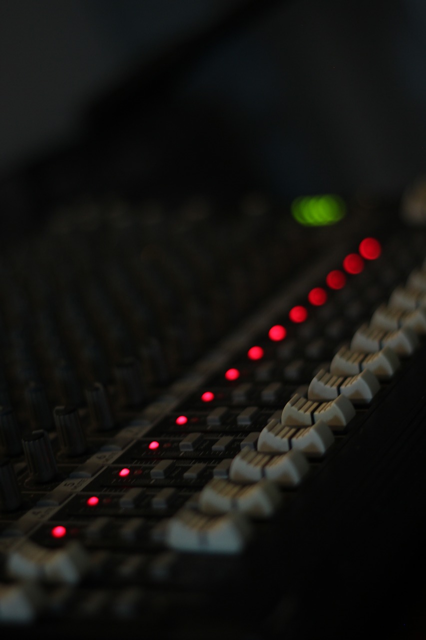 console audio mixer free photo