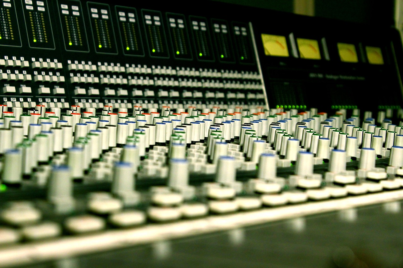 console  studio  music free photo