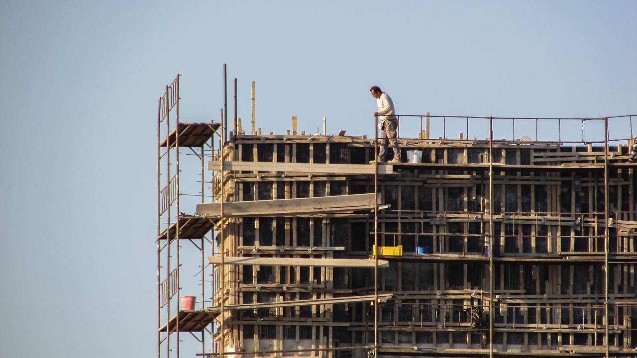 construction dangerous construction worker free photo