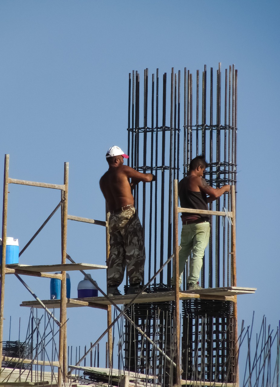 construction dangerous construction worker free photo