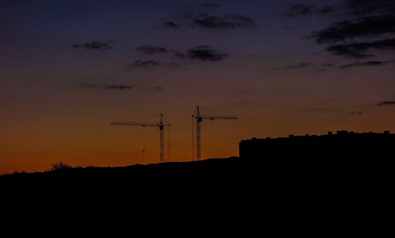 construction crane night free photo