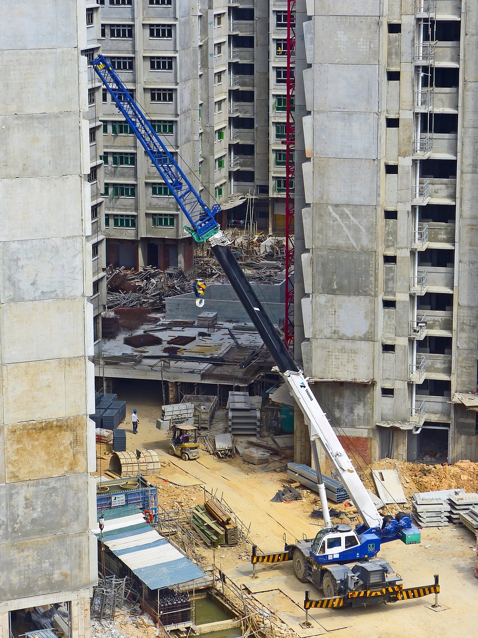 construction crane building construction free photo