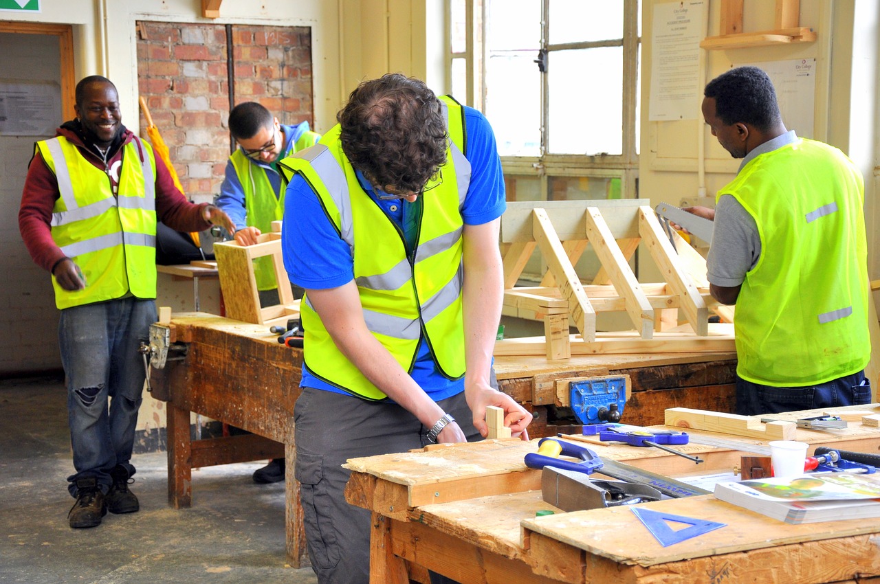 construction  learning  carpentry free photo
