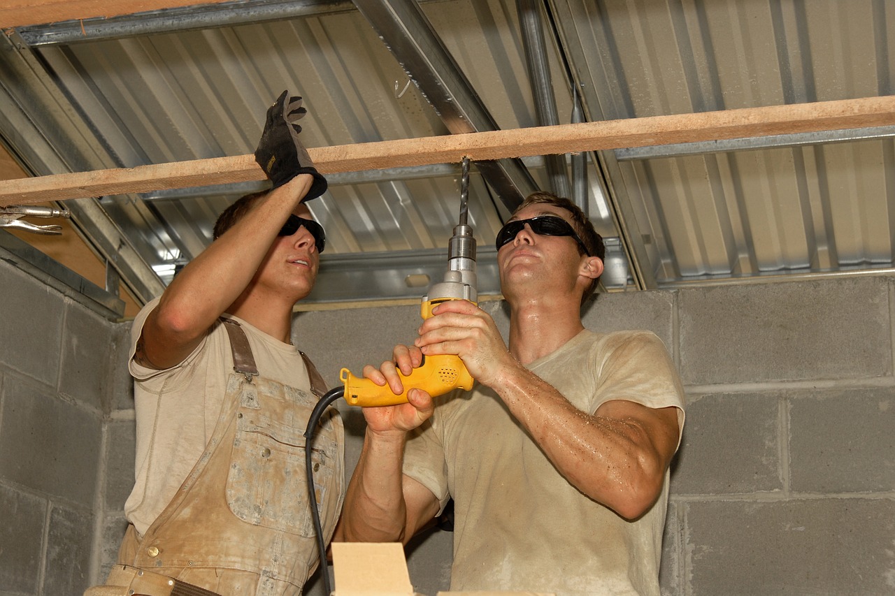 construction workers building free photo
