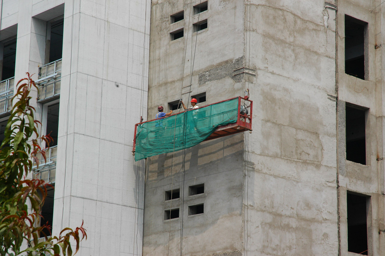 construction workers building free photo