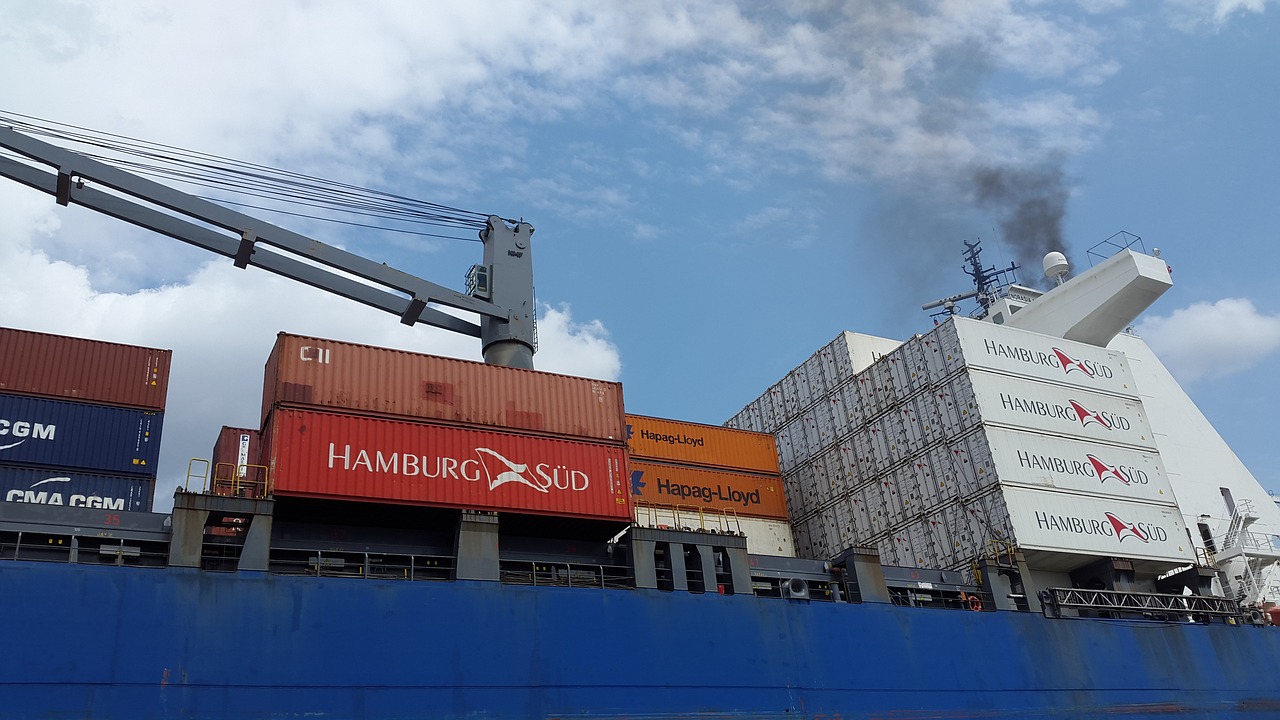 container  hamburg  port free photo