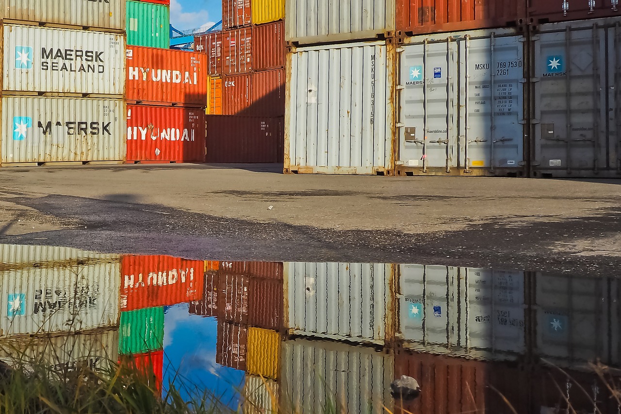 container  container port  port free photo