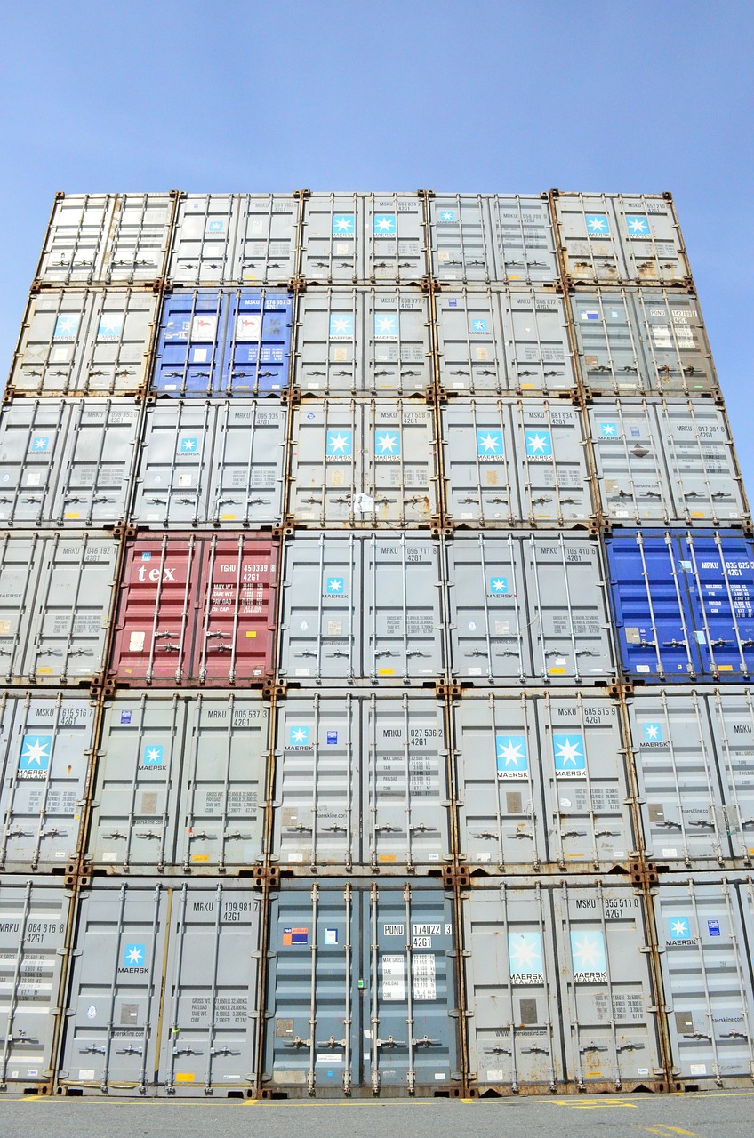 container tower wall free photo