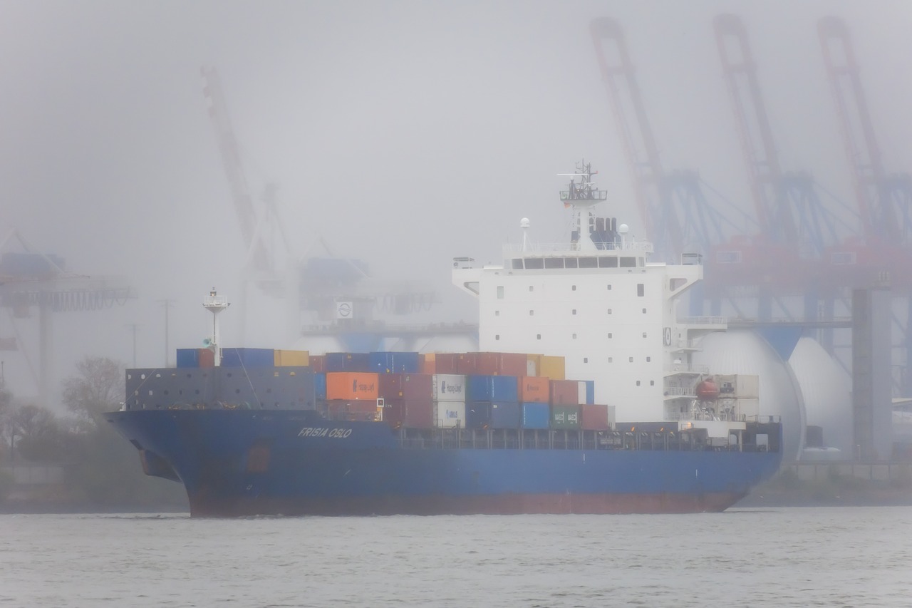 container ship  ship  cranes free photo