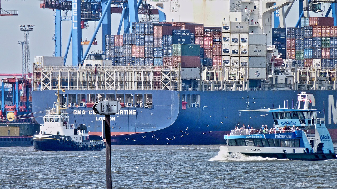 container ship port hamburg free photo