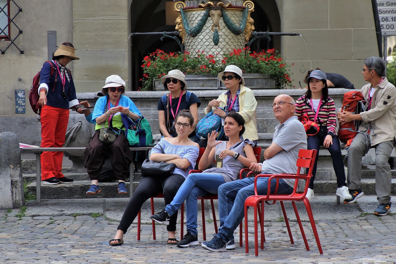 conversation  tour  tourists free photo