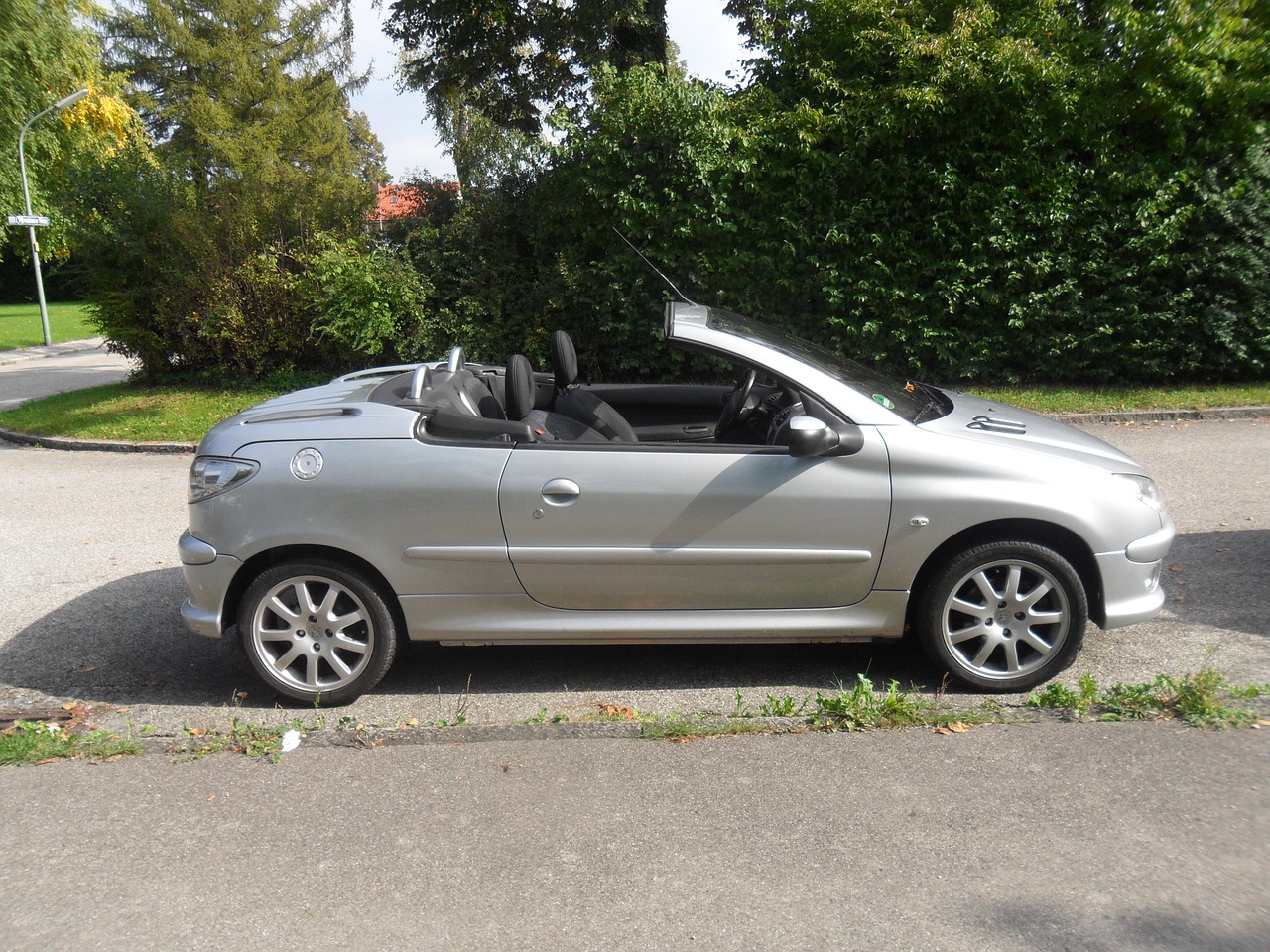 convertible driving a car auto free photo