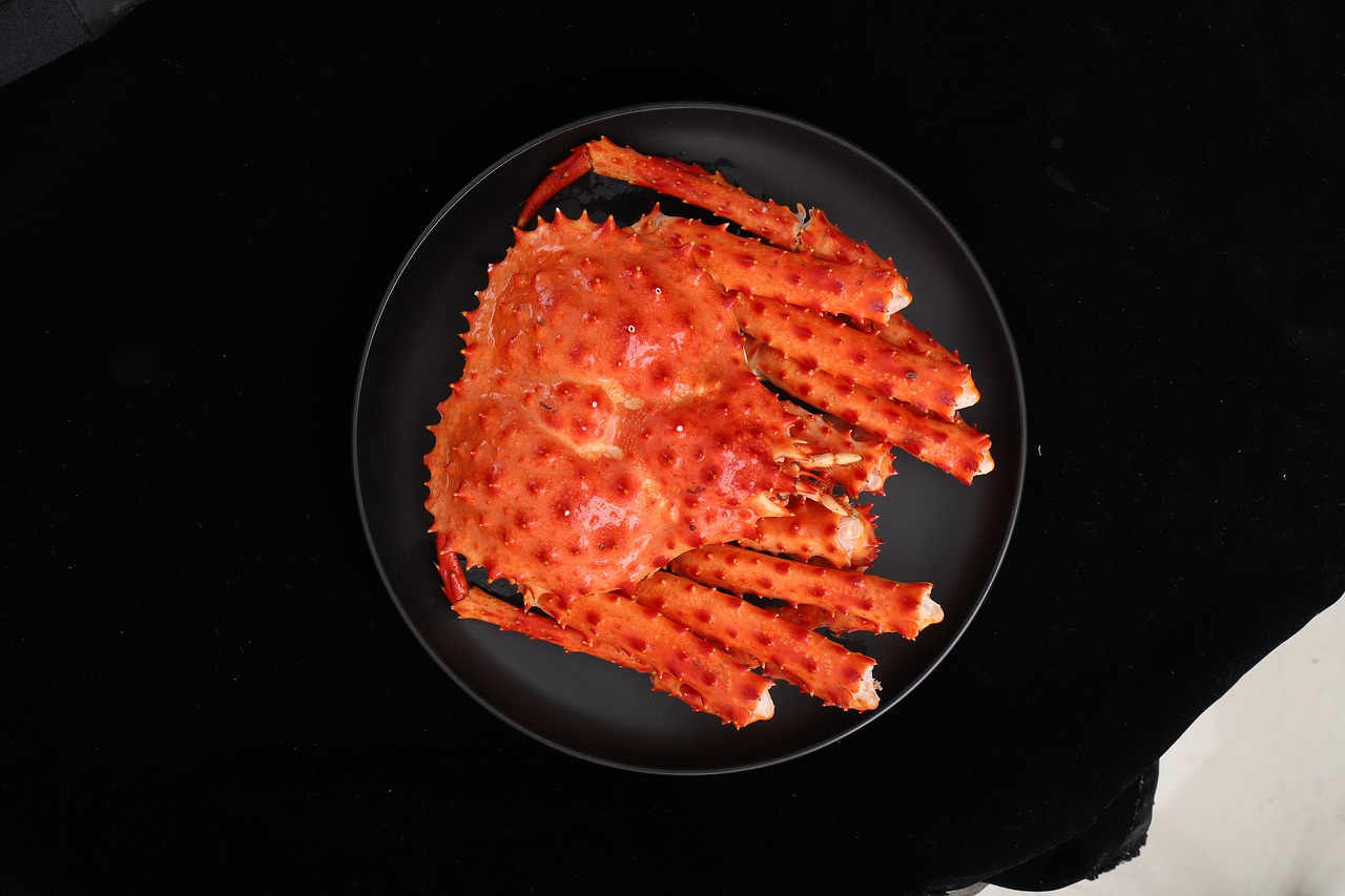 cooked frozen  king crab  seafood free photo